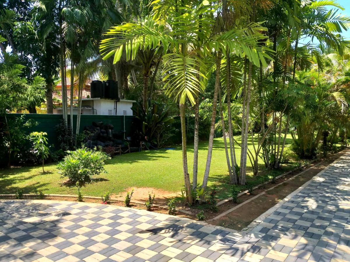 Hotel Tk Green Garden Matara Bagian luar foto