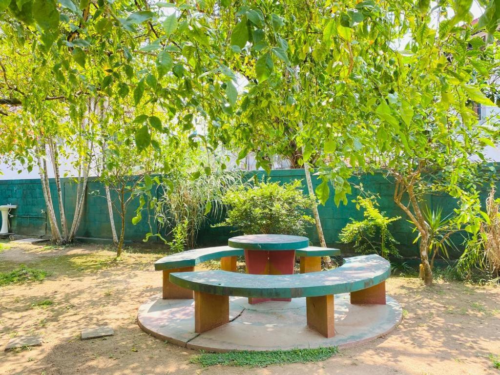 Hotel Tk Green Garden Matara Bagian luar foto