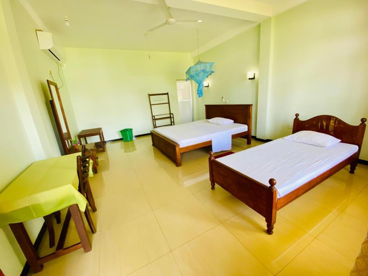Hotel Tk Green Garden Matara Bagian luar foto