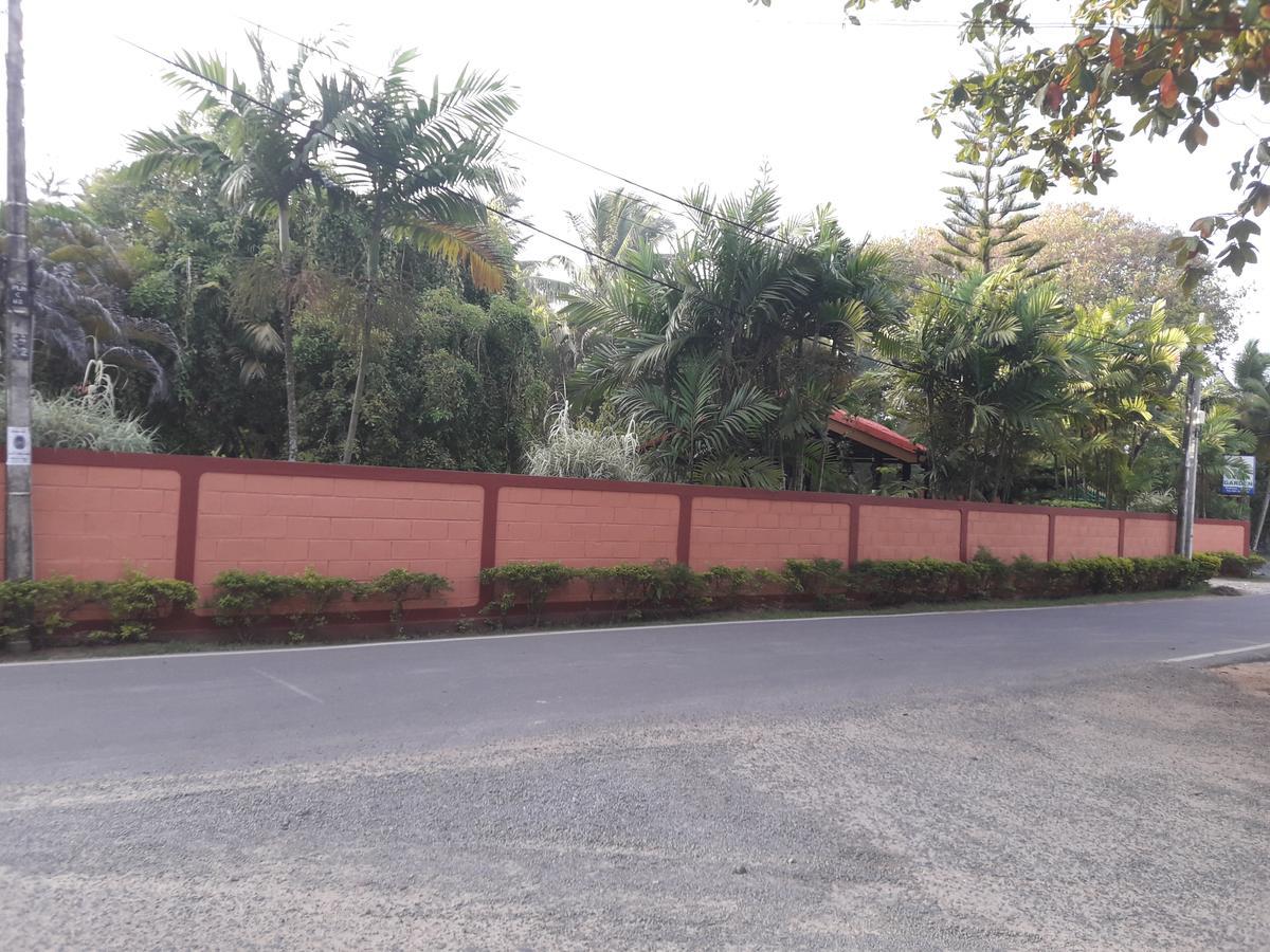 Hotel Tk Green Garden Matara Bagian luar foto