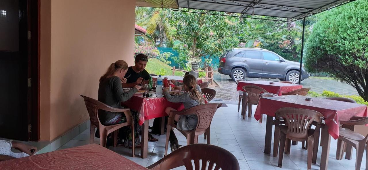 Hotel Tk Green Garden Matara Bagian luar foto